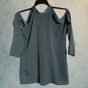 Slate and Willow Shirt Womens Medium Gray High Neck Open Shoulder Satin Top